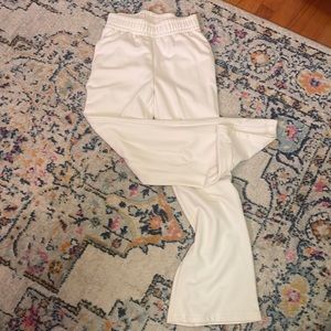 Cream/Off White wide leg sweatpants